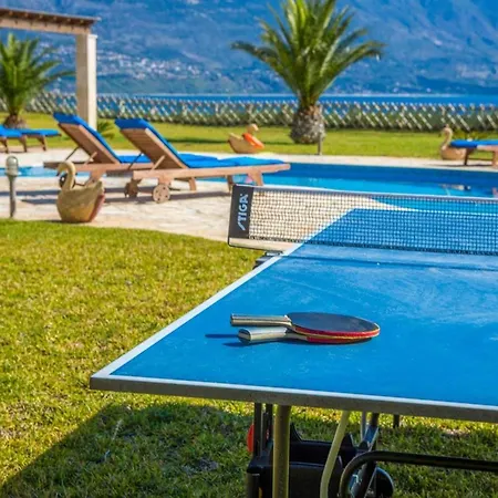 Kleismata Sleeps 8 Pool Air Con Wifi * Klísmata