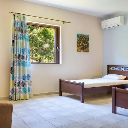 Villa Kleismata Sleeps 8 Pool Air Con Wifi *