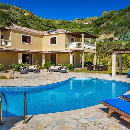 Kleismata Sleeps 8 Pool Air Con Wifi Villa