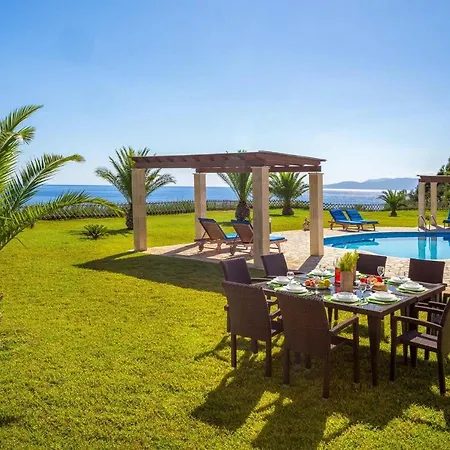 Villa Kleismata Sleeps 8 Pool Air Con Wifi *