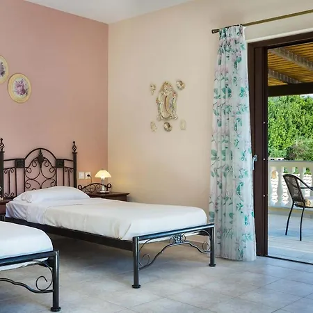 Villa Kleismata Sleeps 8 Pool Air Con Wifi
