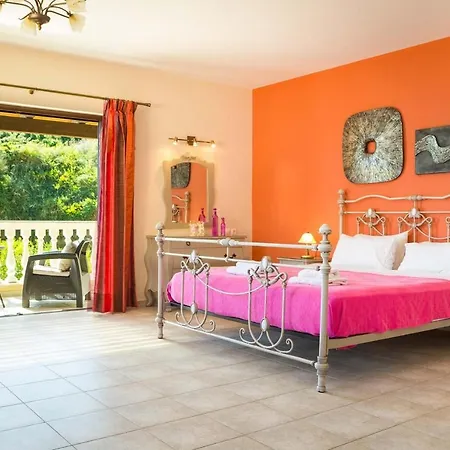Villa Kleismata Sleeps 8 Pool Air Con Wifi Klismata